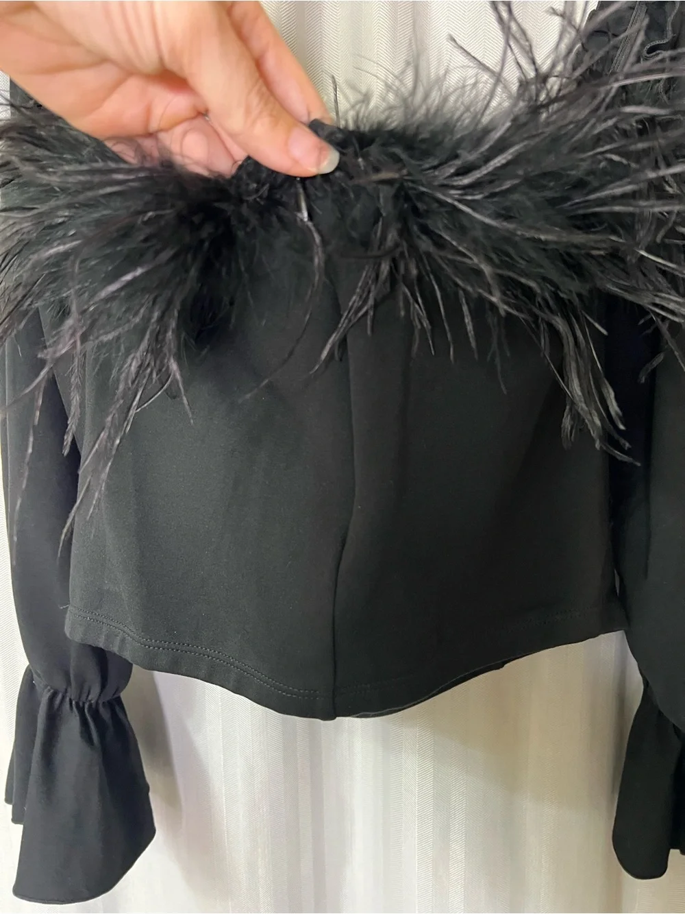 Free People Cocktail hour Feather-Trim off shoulder long Sleeve Crop Top size M